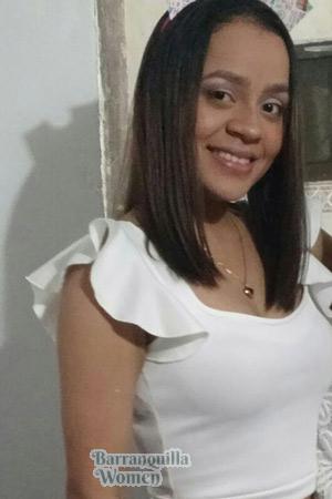176557 - Ana Age: 29 - Colombia
