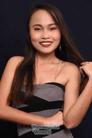 190743 - Maria Theresa Age: 26 - Philippines