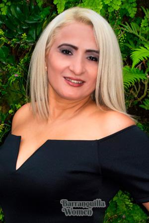 203682 - Helga Age: 51 - Peru