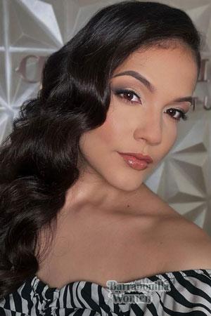223714 - Laura Age: 21 - Colombia