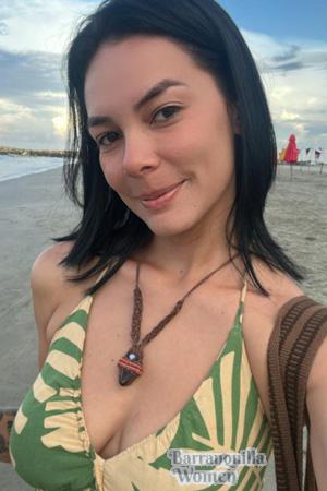 225190 - Erika Age: 27 - Colombia